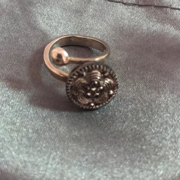 Make me sell 1800’s ANTIQUE BUTTON bracelet & ring - Picture 3 of 8